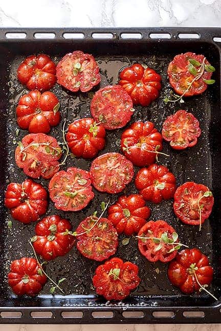 condire i pomodori - Ricetta Pomodori al forno