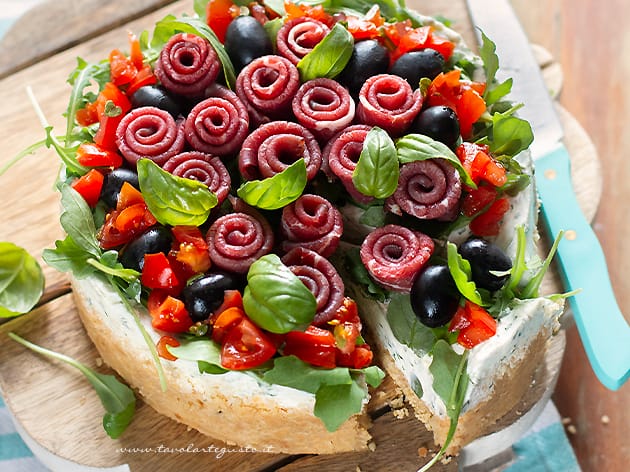 Cheesecake salata bresaola e rucola - Ricetta Cheesecake salata-