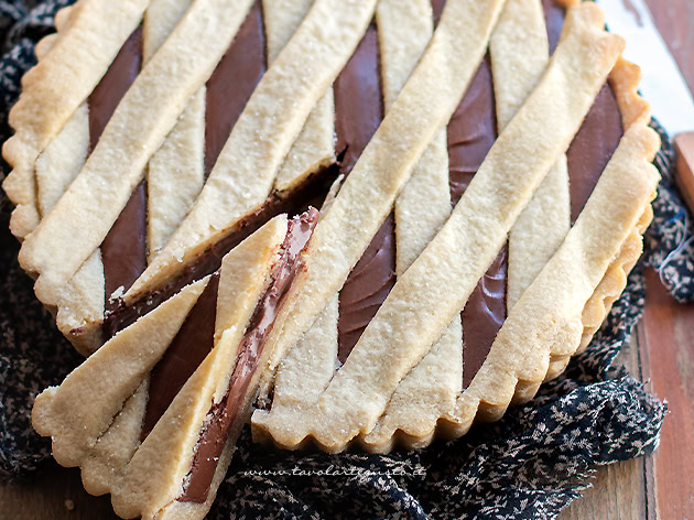 Crostata alla nutella - Ricetta Crostata alla nutella- - Ricetta di Tavolartegusto