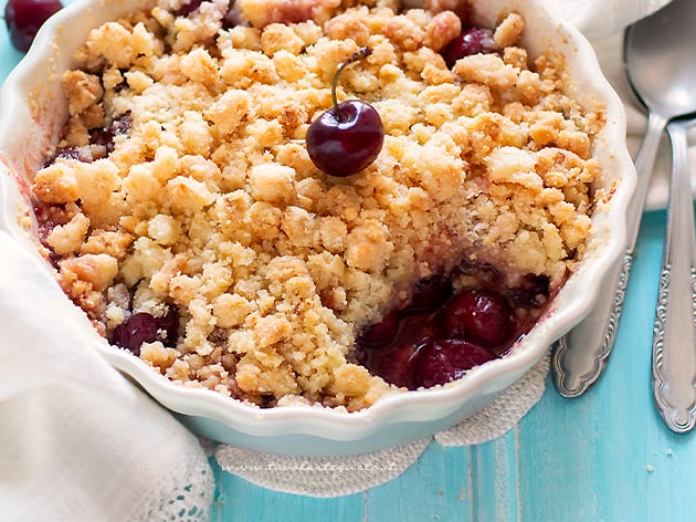 Crumble di Ciliegie - Ricetta Crumble di Ciliegie-