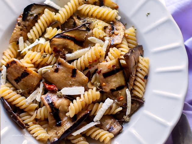 Pasta con le melanzane - Ricetta Pasta con melanzane-