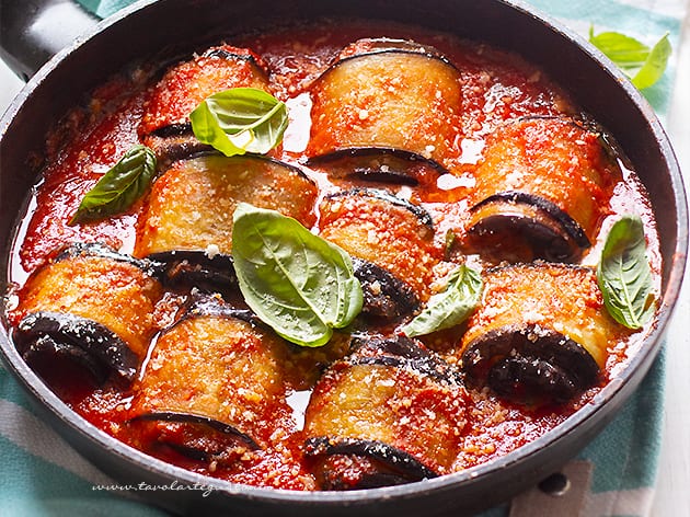 Involtini di Melanzane e mozzarella - Involtini di Melanzane - Ricetta di Tavolartegusto