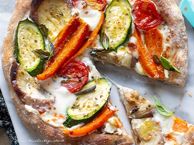 Pizza integrale - Ricetta pizza integrale con verdure-