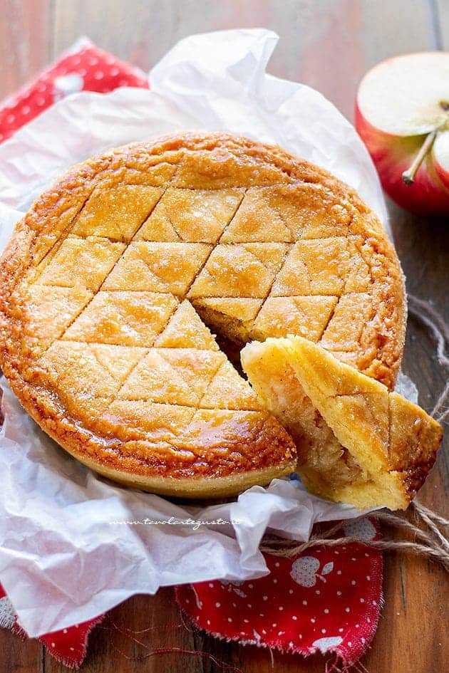 Torta cuor di mela (Torta ripiena di mele) - Ricetta Torta cuor di mela