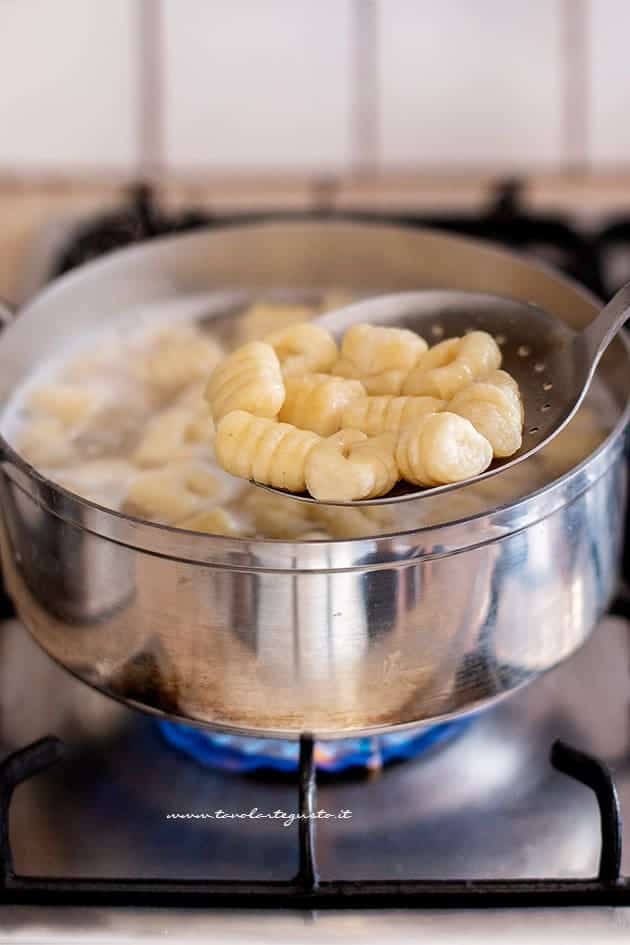 come cuocere gli gnocchi di ricotta - Ricetta Gnocchi di ricotta - Ricetta di Tavolartegusto