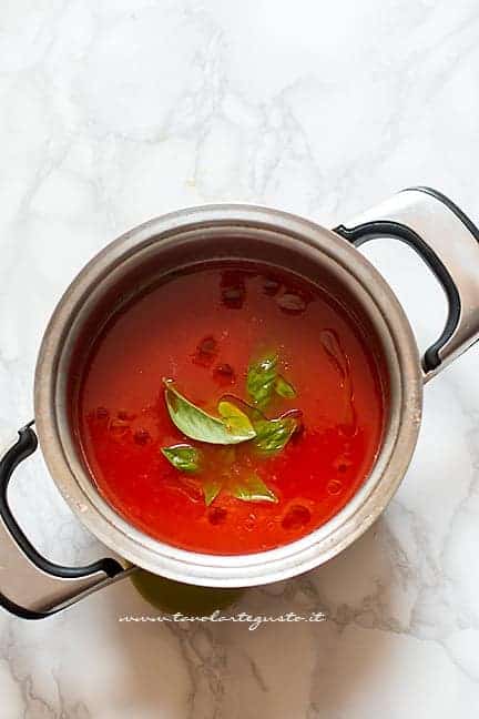 cuocere la vellutata pochi minuti - Ricetta zuppa di pomodoro