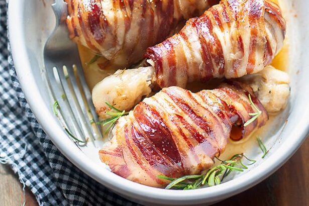 Fusi di pollo con pancetta (cosce di pollo al bacon) - Ricetta fusi di pollo con pancetta- - Ricetta di Tavolartegusto