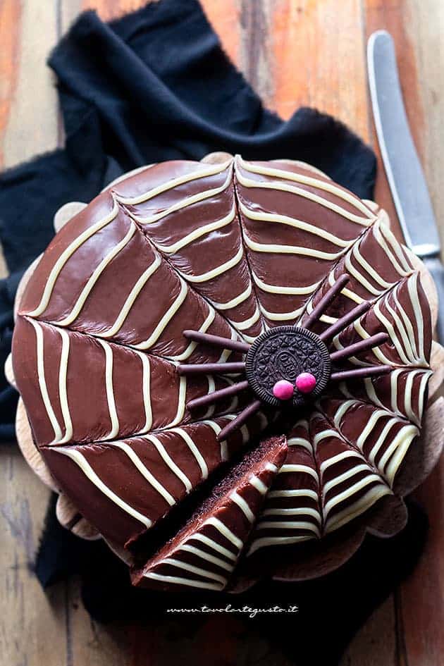 Torta di Halloween facilissima al cioccolato - Ricetta Torta di halloween