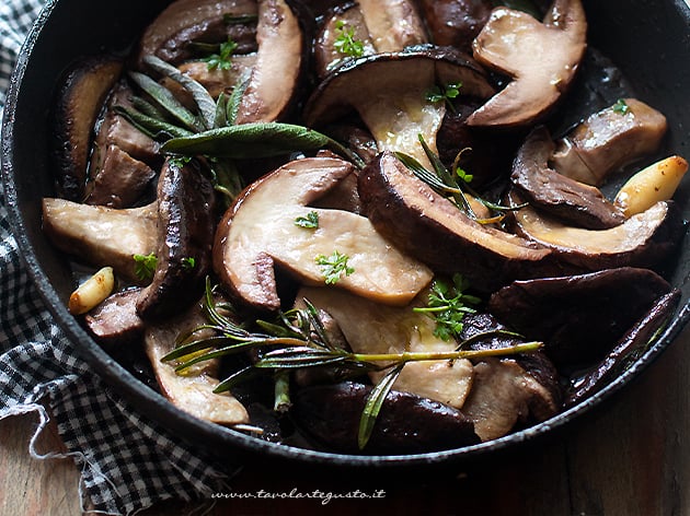 Funghi porcini in padella - Ricetta Porcini in padella-