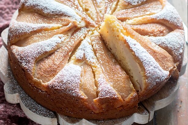 Torta di pere - Ricetta torta di pere (veloce e semplice)- - Ricetta di Tavolartegusto