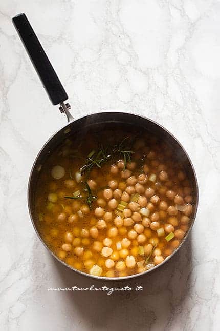 come fare la zuppa di ceci - Ricetta zuppa di ceci