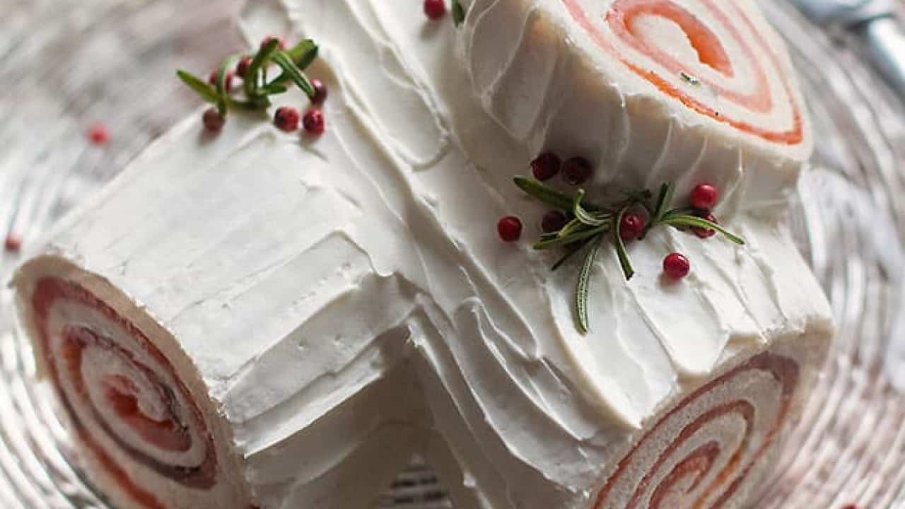 Tronchetto Di Natale Con Pane Per Tramezzini.Tronchetto Di Natale Salato L Antipasto Veloce Senza Cottura Ricetta Facile