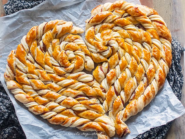 Torta salata a forma di cuore - Ricetta Torta salata a forma di cuore-