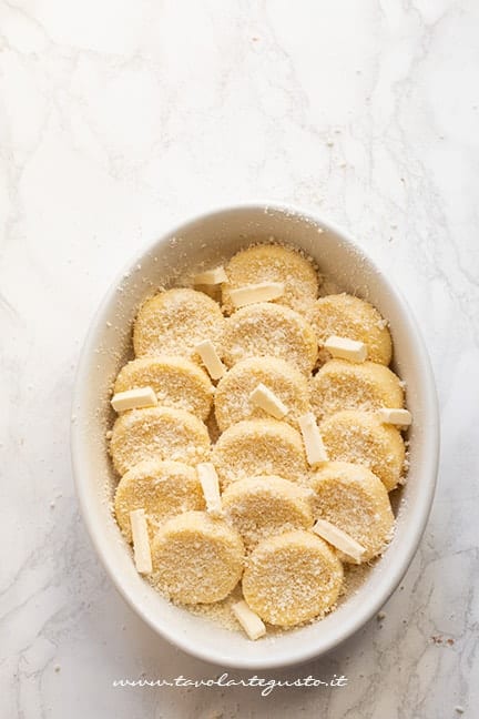 gratinare al forno gli gnocchi alla romana - Ricetta gnocchi alla romana - Ricetta di Tavolartegusto