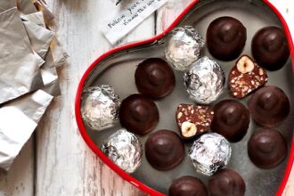Baci perugina fatti in casa come quelli comprati - Ricetta Baci Perugina-
