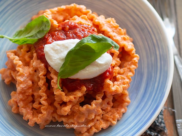 Manfredi con la ricotta - Ricetta Manfredi con la Ricotta (ricetta napoletana)-