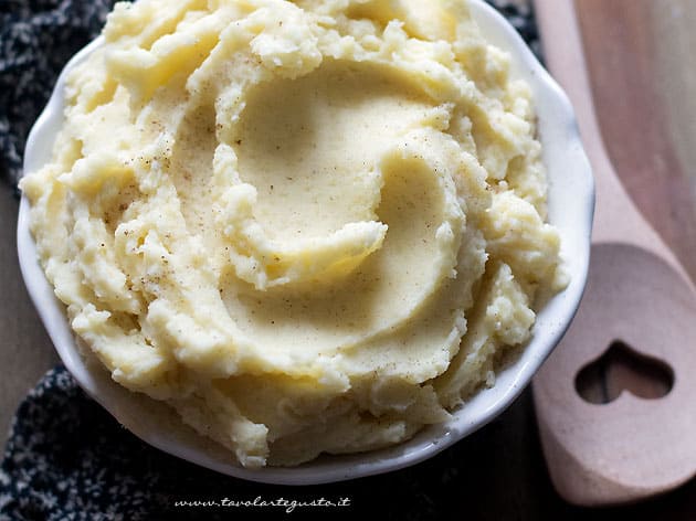 Purè di patate: la Ricetta classica, veloce e facilissima passo passo