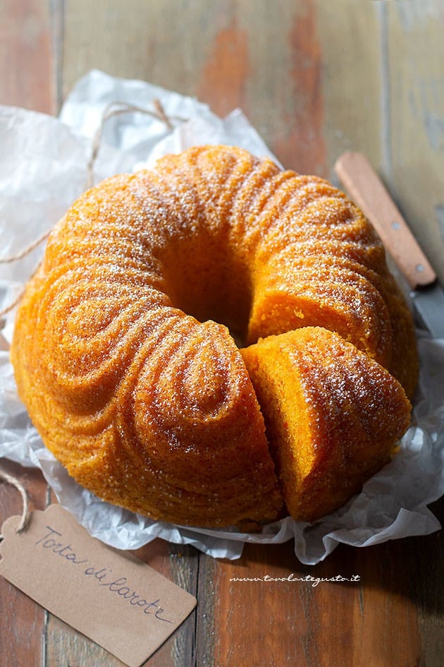 Torta di carote (soffice, semplice, veloce) - Ricetta Torta di carote