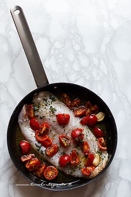 come cucinare il filetto di persico in padella - Ricetta Persico in padella - Ricetta di Tavolartegusto