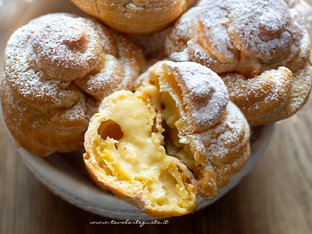 Bignè di San Giuseppe (fritti o al forno) Ricetta Bignè di San Giuseppe-