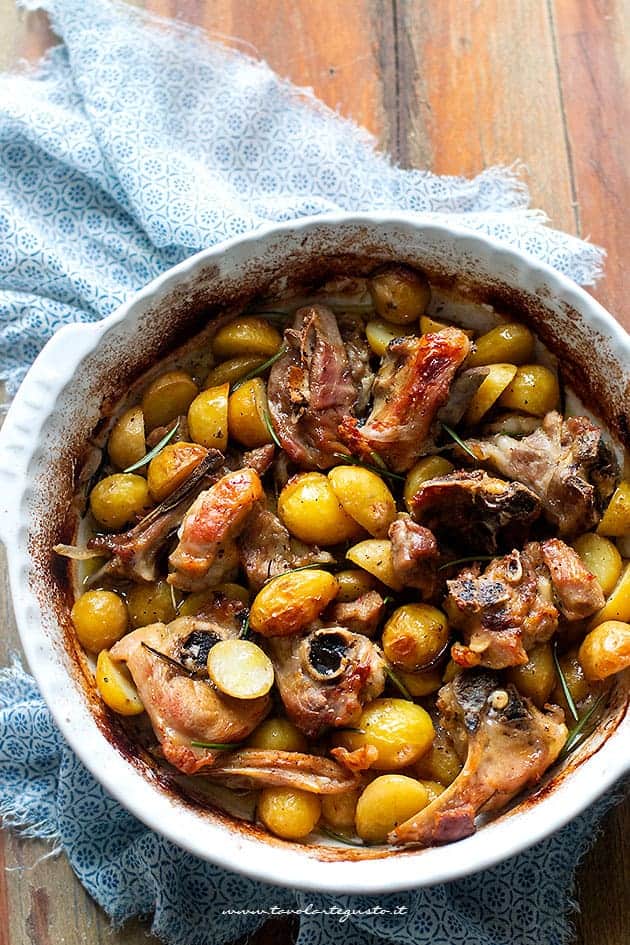 Capretto al forno con patate - Ricetta Capretto al forno