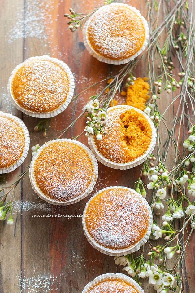 Muffin alle carote soffici e velocissimi - Ricetta Muffin alle carote