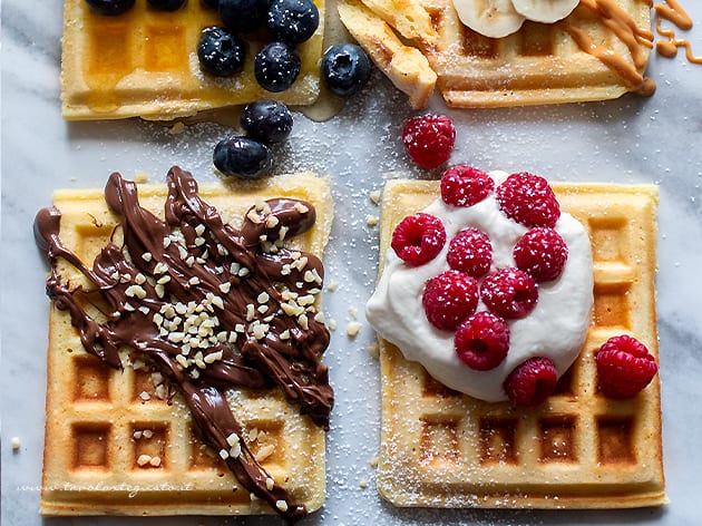 Waffle : Ricetta originale Waffles (morbidi, golosi e facilissimi)