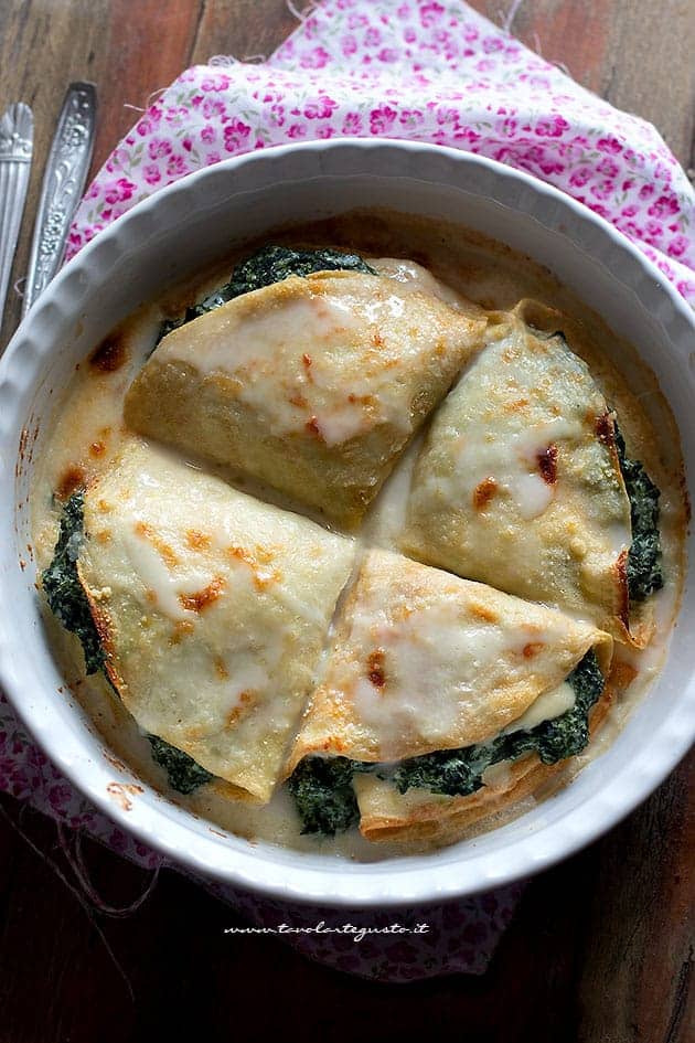 Crespelle ricotta e spinaci - Crepes ricotta e spinaci - Ricetta veloce e facile - Ricetta di Tavolartegusto