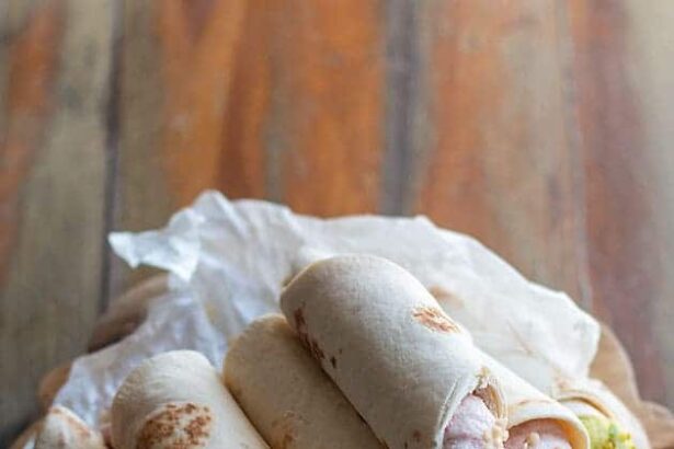 cannoli salati - Ricetta Cannoli salati di piadina - Ricetta di Tavolartegusto