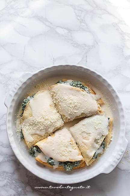 le crepes salate pronte da infornare - Ricetta Crespelle ricotta e spinaci