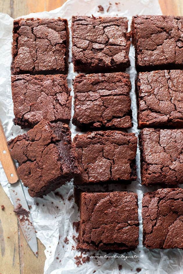 Brownies - Ricetta Brownies al cioccolato - Ricetta di Tavolartegusto