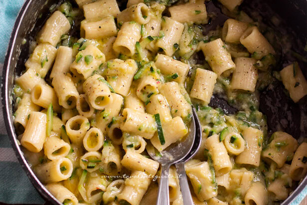 Pasta con zucchine - Ricetta Pasta e zucchine