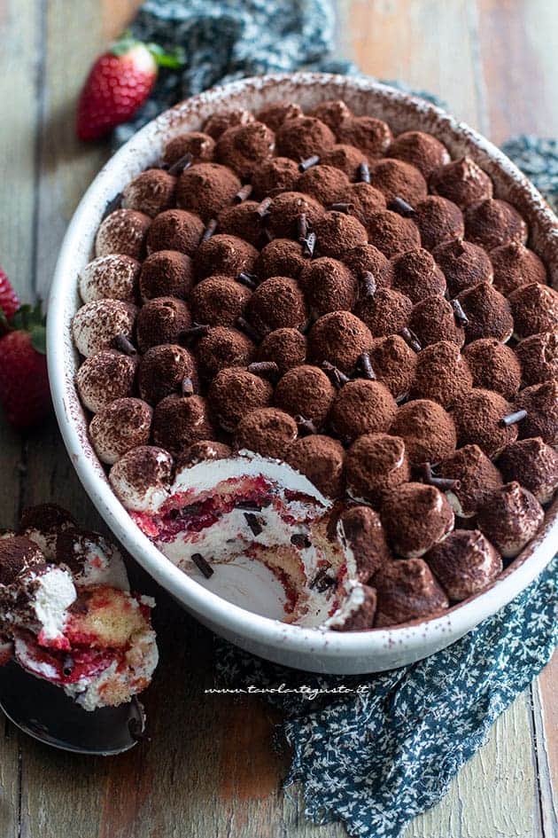 Tiramisù fragole e cioccolato - Ricetta Tiramisù fragole e cioccolato