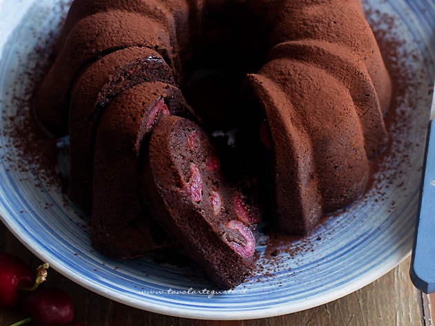 Torta cioccolato e ciliegie - Ricetta Torta ciliegie e cioccolato-