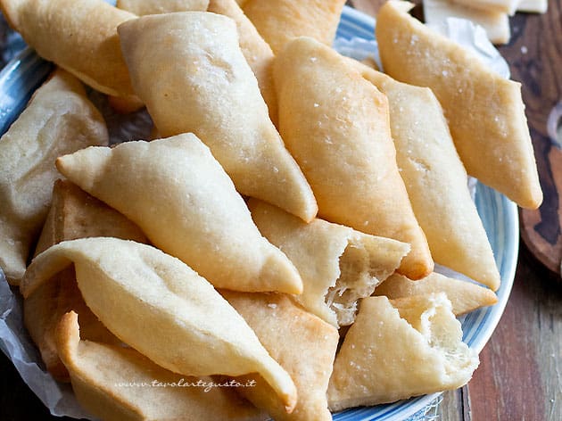 Gnocco fritto - Ricetta Gnocco fritto- - Ricetta di Tavolartegusto