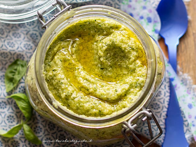 Pesto di zucchine - Ricetta Pesto di zucchine-