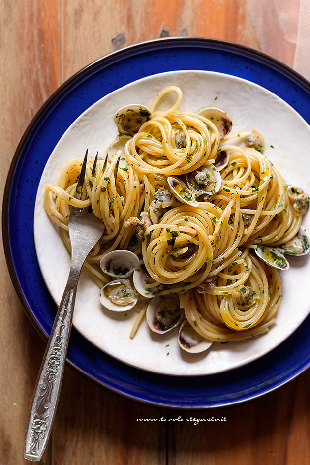 Spaghetti alle vongole in bianco