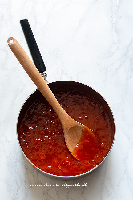 come fare la marmellata di albicocche - Ricetta confettura di albicocche