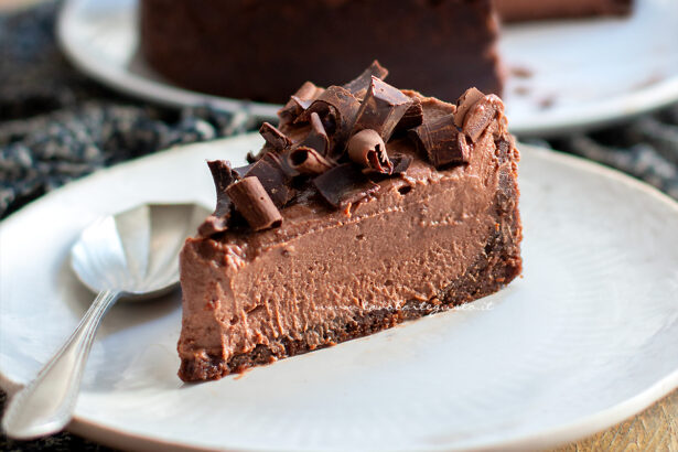 Cheesecake al cioccolato fredda (ricetta facile, veloce, senza cottura)-