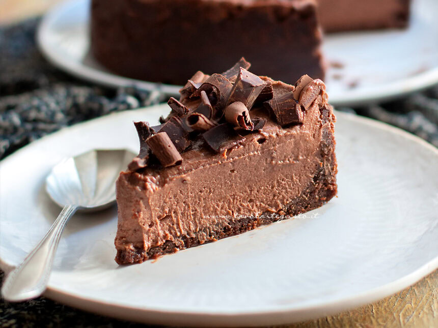 Cheesecake al cioccolato fredda (ricetta facile, veloce, senza cottura)-