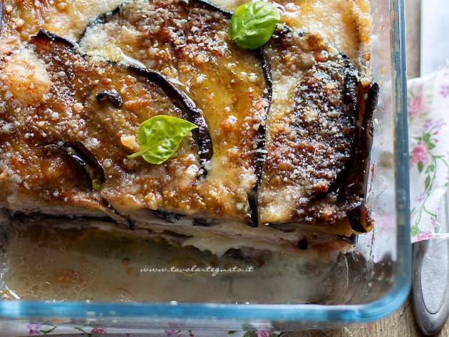 parmigiana di melanzane bianca - Ricetta Parmigiana bianca di melanzane- - Ricetta di Tavolartegusto