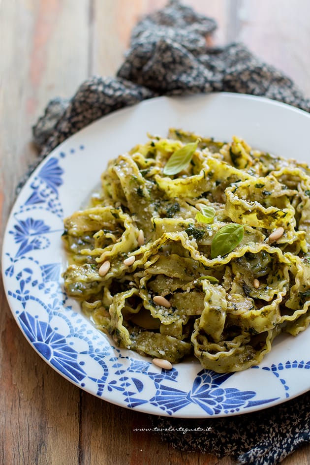 Pasta al pesto - Ricetta pasta al pesto