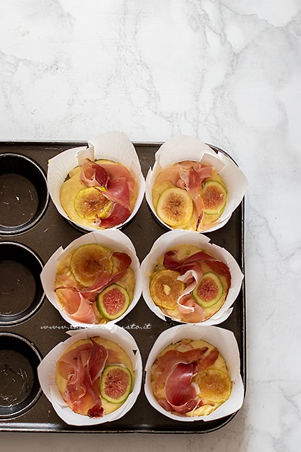 come preparare la Ricetta Muffin al prosciutto e fichi