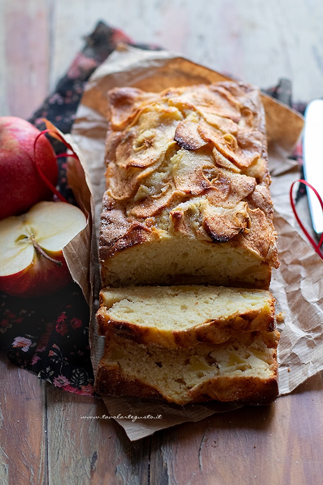 Plumcake alle mele - Ricetta Plumcake alle mele