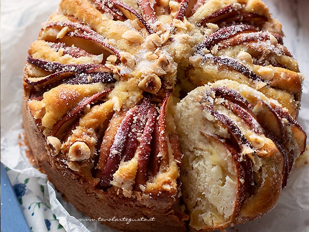 Torta di mele senza glutine - Ricetta Torta di mele senza glutine morbidissima- - Ricetta di Tavolartegusto