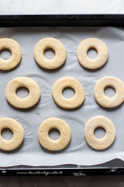 Ricetta DONUTS, ricetta ciambelle americane e come farle perfette!