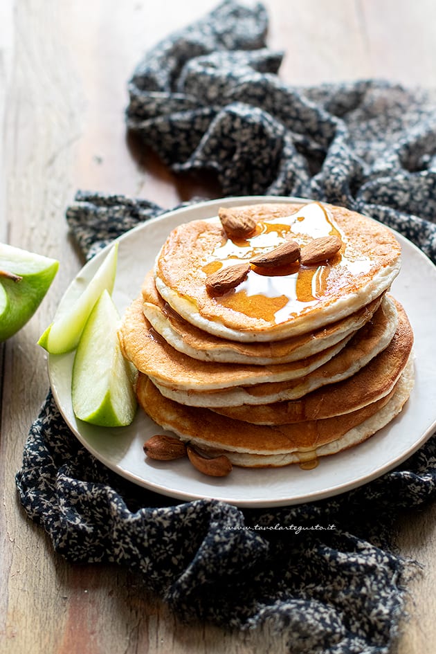 pancake proteici - ricetta proteici per una colazione proteica - Ricetta di Tavolartegusto