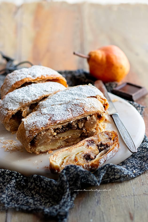 strudel di pere - Ricetta strudel pere e cioccolato