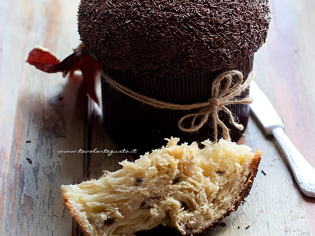 Panettone al cioccolato - Ricetta Panettone al cioccolato