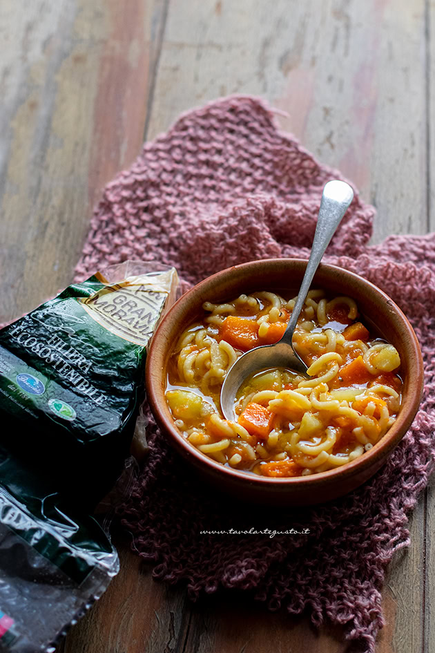 pasta patate e zucca cremosa e saporita